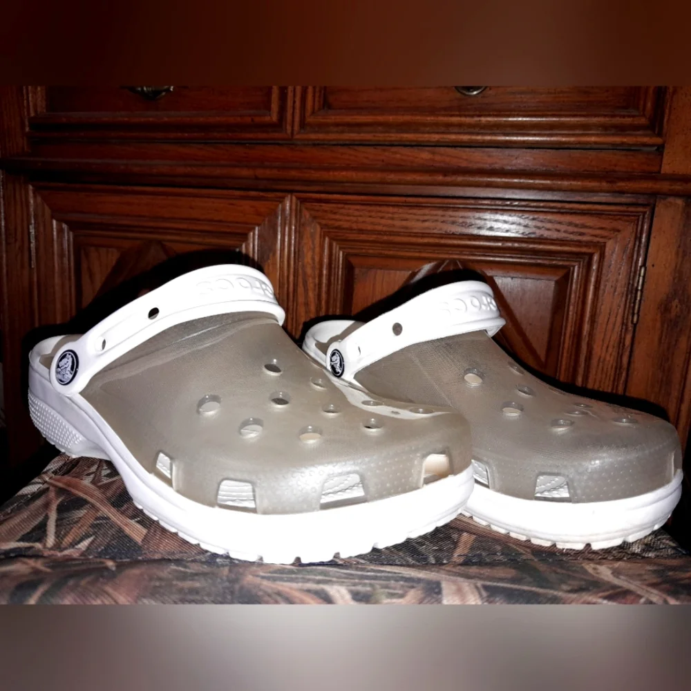 Crocs - Picture 1 of 3